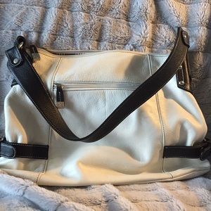 Soprano white with black detail leather scuffed